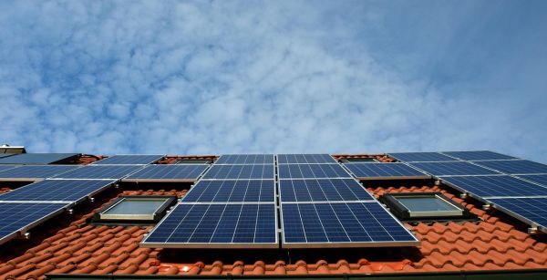 Découvrez comment un panneau solaire peut diminuer vos frais d'énergie